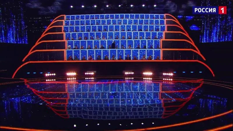 Кадры из ТВ шоу Ну-ка, все вместе! (2019)